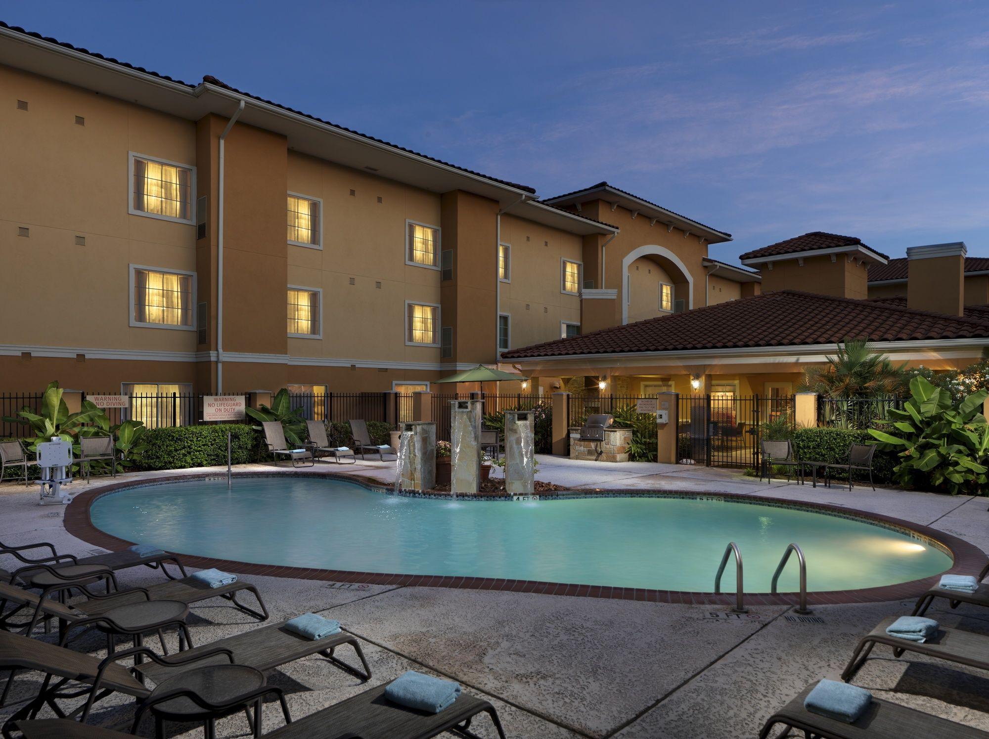 Towneplace Suites Houston North/Shenandoah Exterior photo