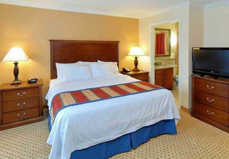 Towneplace Suites Houston North/Shenandoah Exterior photo